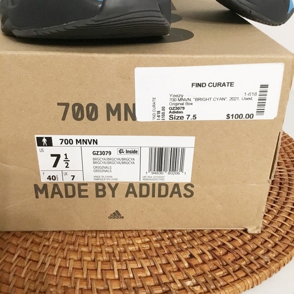 Yeezy Boost 700 MNVN Bright Blue GZ3079 - Size 7.5M Shoes - Picture 2 of 11